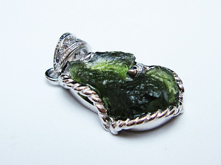 モルダバイト ペンダント [t525-2285] 3枚目