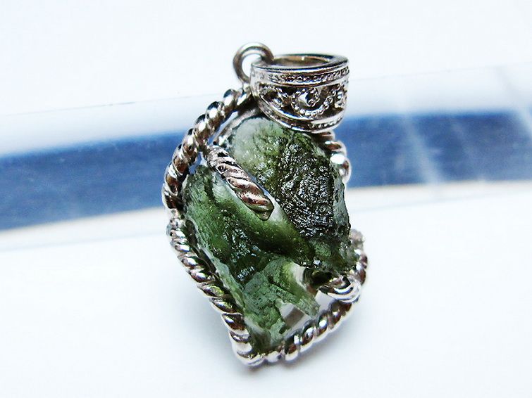 モルダバイト ペンダント [t525-2287] 2枚目