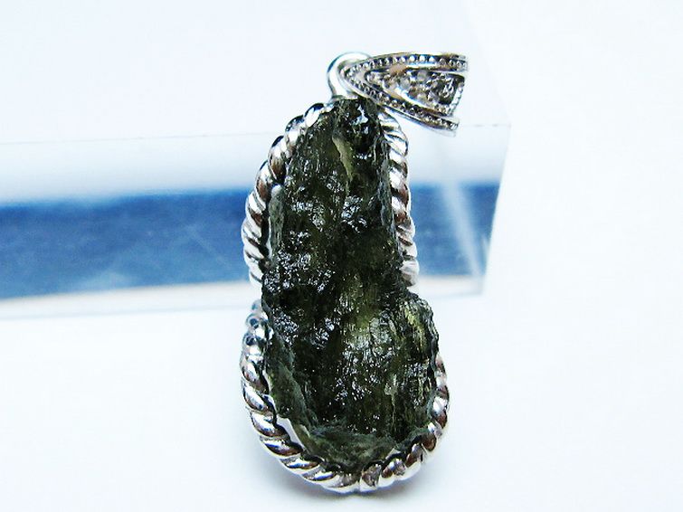 モルダバイト ペンダント [t525-2297] 2枚目