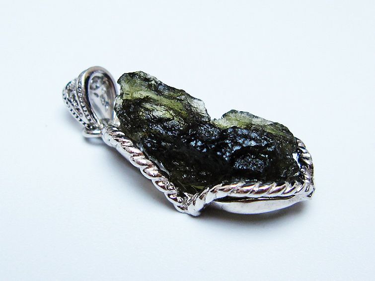 モルダバイト ペンダント [t525-2297] 3枚目