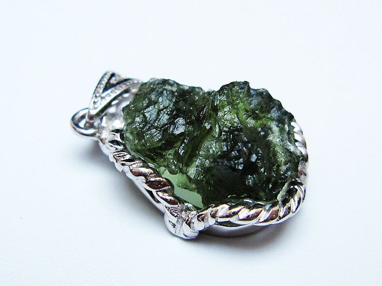 モルダバイト ペンダント [t525-2321] 3枚目