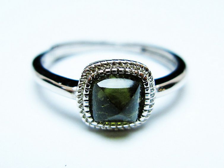 モルダバイト 指輪 (13号) [t526-1360] 1枚目