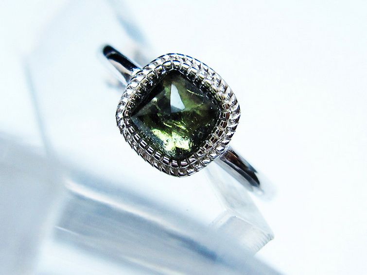 モルダバイト 指輪 (13号) [t526-1370] 2枚目