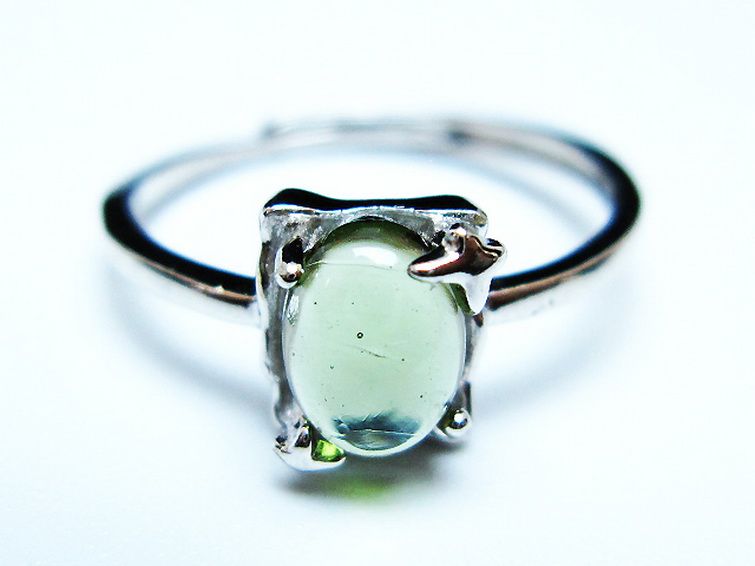 モルダバイト 指輪 (14号) [t526-1430]