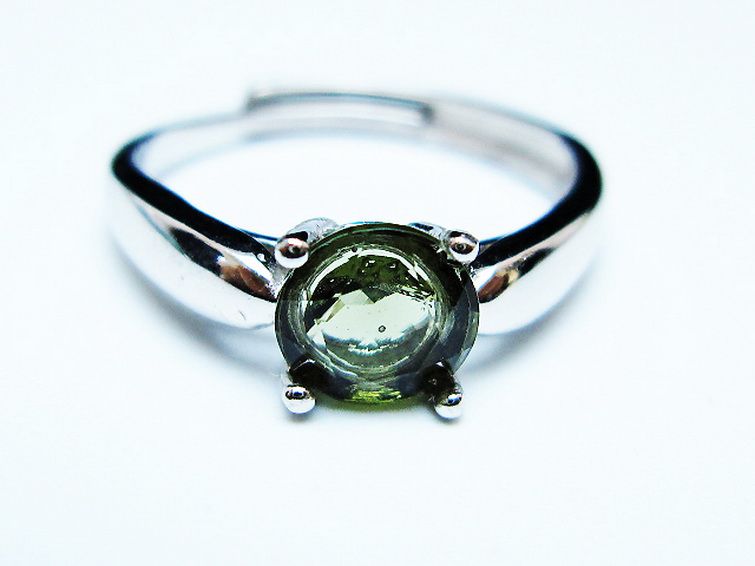 モルダバイト 指輪 (17号) [t526-1444] 1枚目