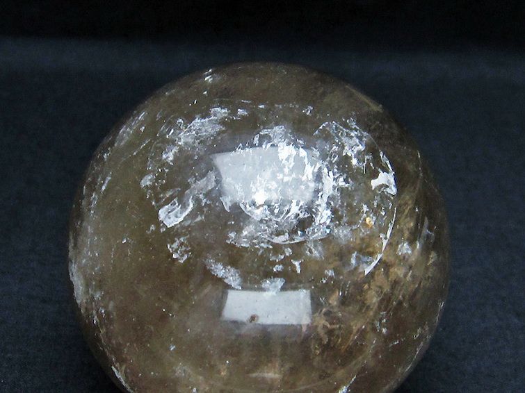 ライトニング水晶 丸玉 74mm [T529-5406] 2枚目