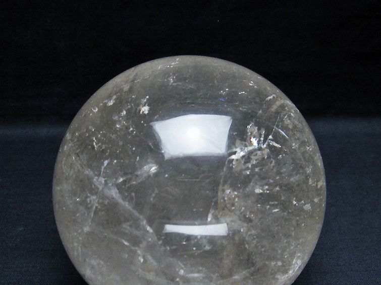 1.3Kg ライトニング水晶 丸玉 95mm [T529-5650] 2枚目