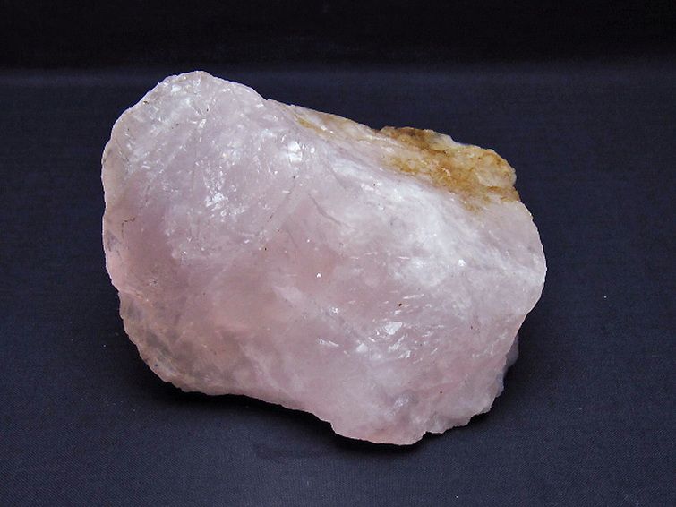 ローズクォーツ 原石 [t568-4444] 1枚目