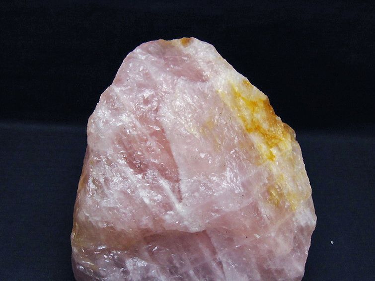 1.9Kg ローズクォーツ 原石 [t568-4491] 2枚目