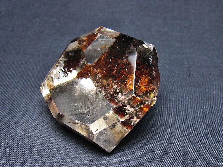 赤ガーデン水晶 原石 [t577-4813] 1枚目