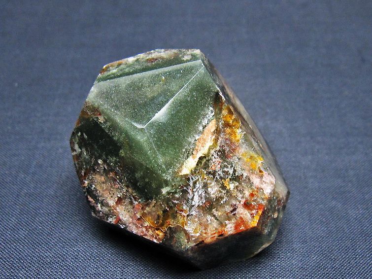 グリーンファントム 原石 [t577-4887] 1枚目