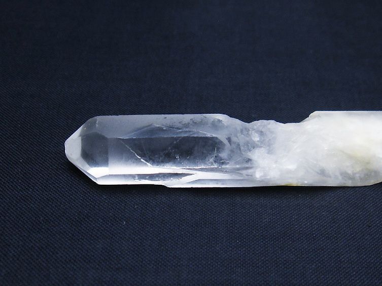 ヒマラヤ水晶 六角柱 [t579-3990] 2枚目