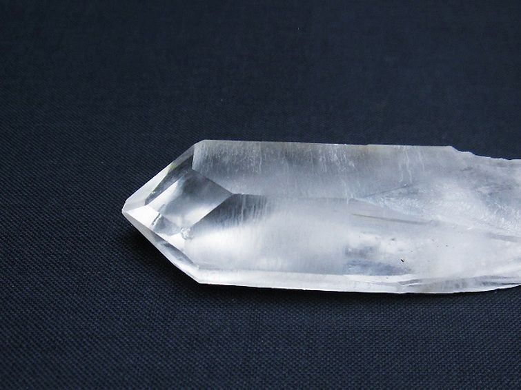 ヒマラヤ水晶 六角柱[T579-4051] 2枚目