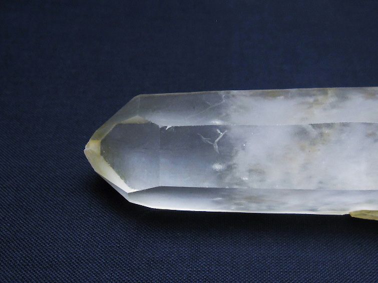 ヒマラヤ水晶 六角柱[T579-4072] 2枚目