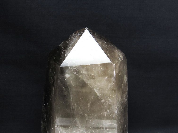 1.6Kg ライトニング水晶 六角柱 [t581-5566] 2枚目