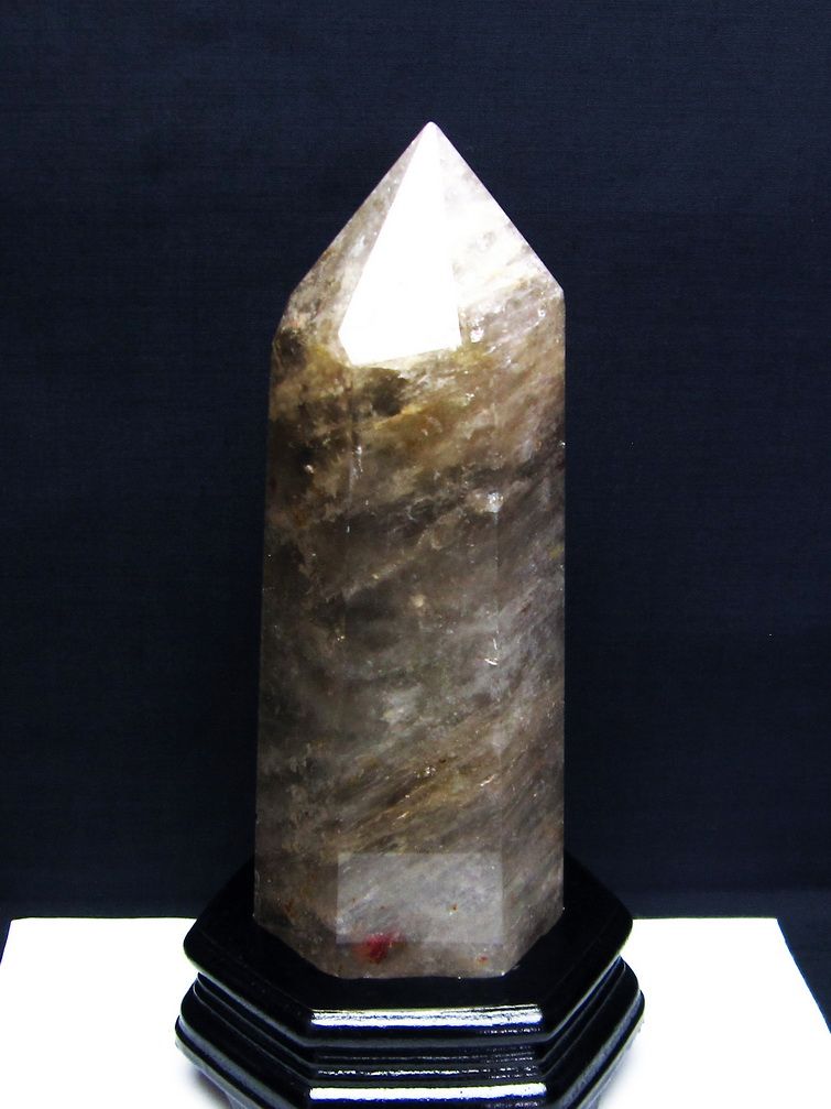 1.7Kg ライトニング水晶 六角柱 [t581-5591] 1枚目