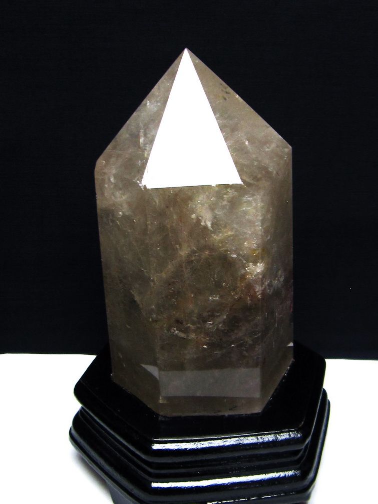 1.6Kg 虹入り ライトニング水晶 六角柱 [t581-5592] 1枚目