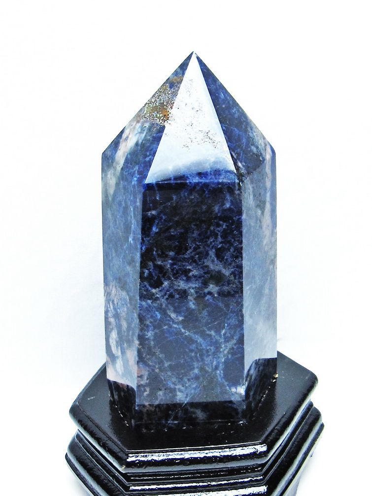 1.3Kg ソーダライト 六角柱 [t581-5939] 1枚目