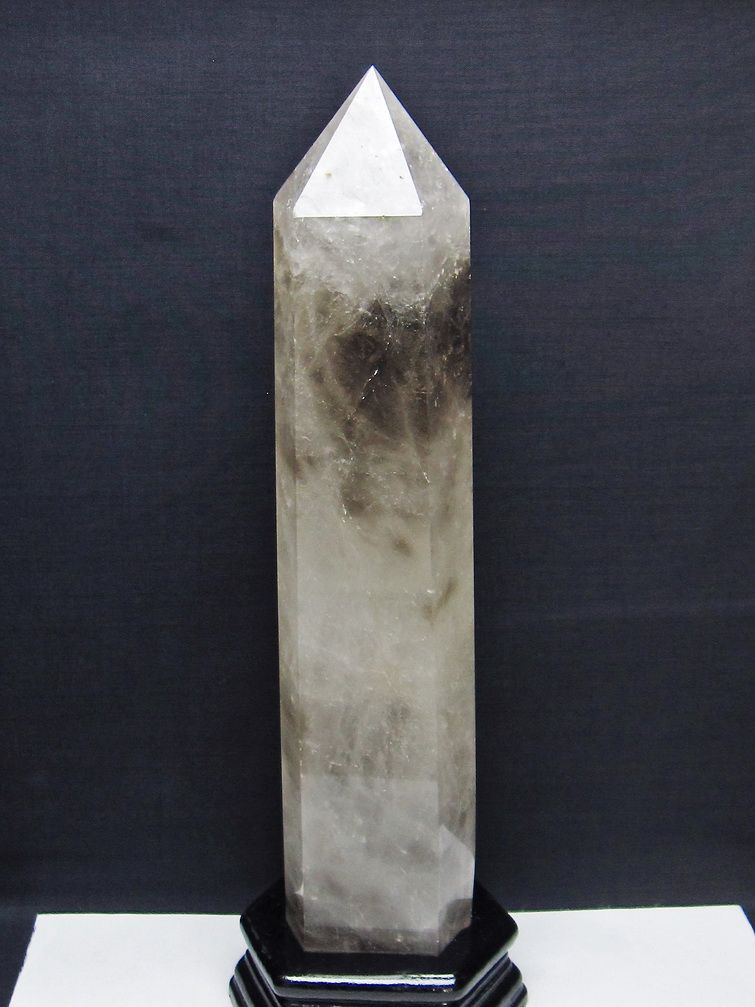 2Kg ライトニング水晶 六角柱[T581-6104] 1枚目