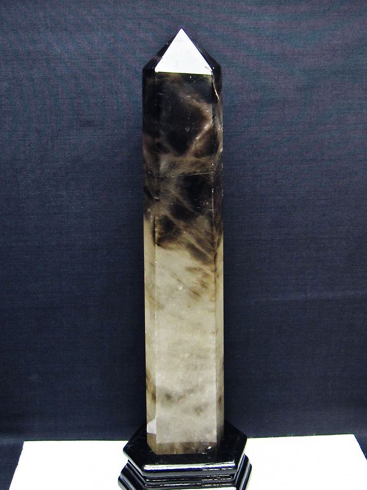 1.7Kg ライトニング水晶 六角柱[T581-6118] 1枚目