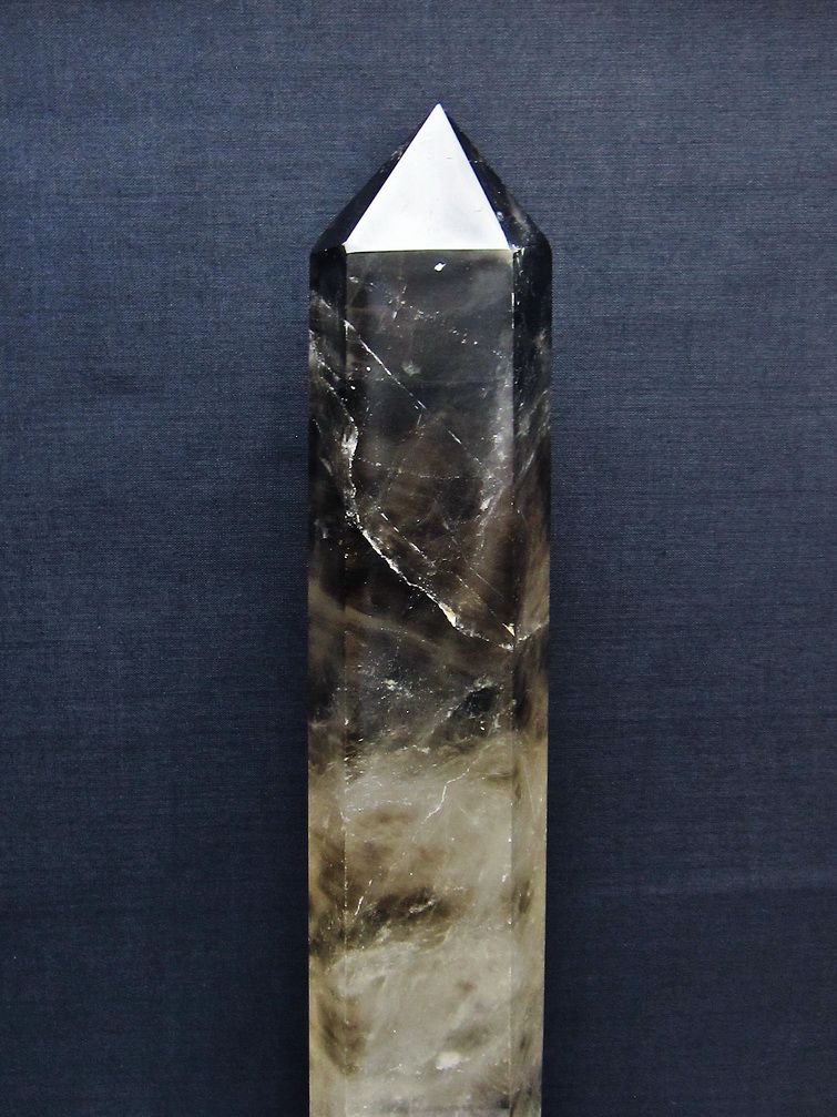 1.8Kg ライトニング水晶 六角柱[T581-6119] 2枚目