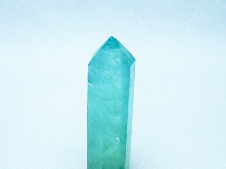 フローライト 六角柱 [t594-3530]