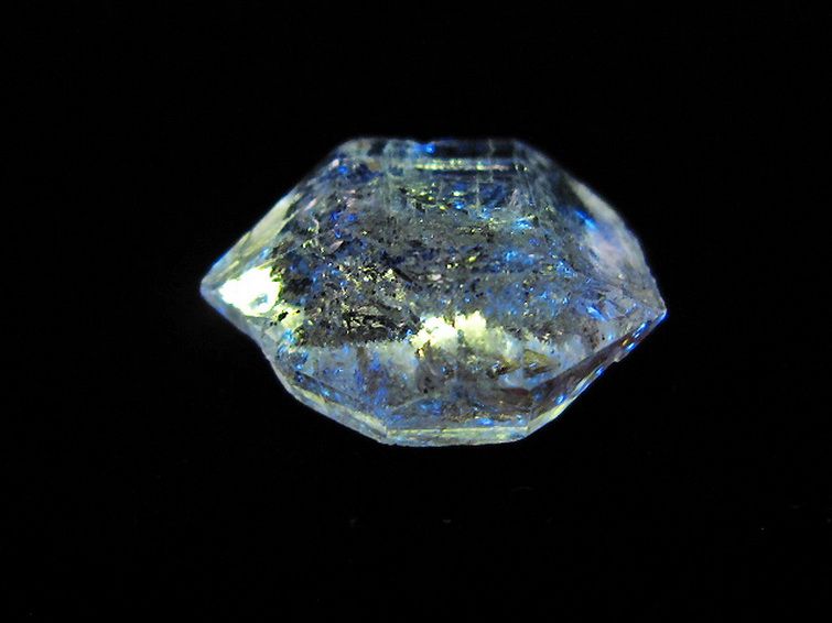 オイルクォーツ （石油入り 水晶） パキスタン産 [t596-3702] 1枚目