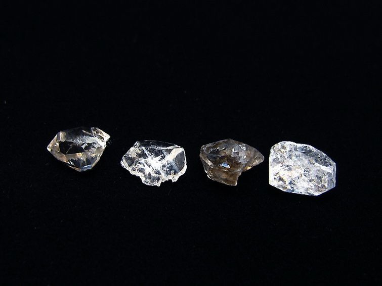 オイルクォーツ （石油入り 水晶） パキスタン産 [t596-3816] 2枚目