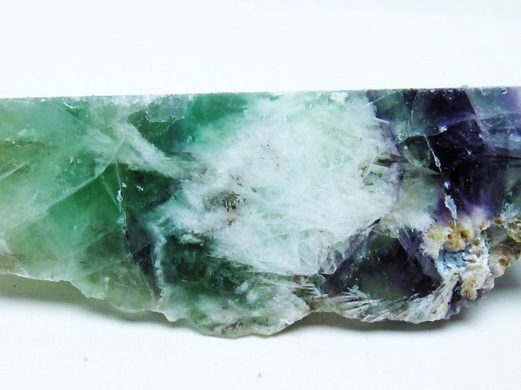 エンジェルフェザー フローライト 原石 [t599-2851] 3枚目