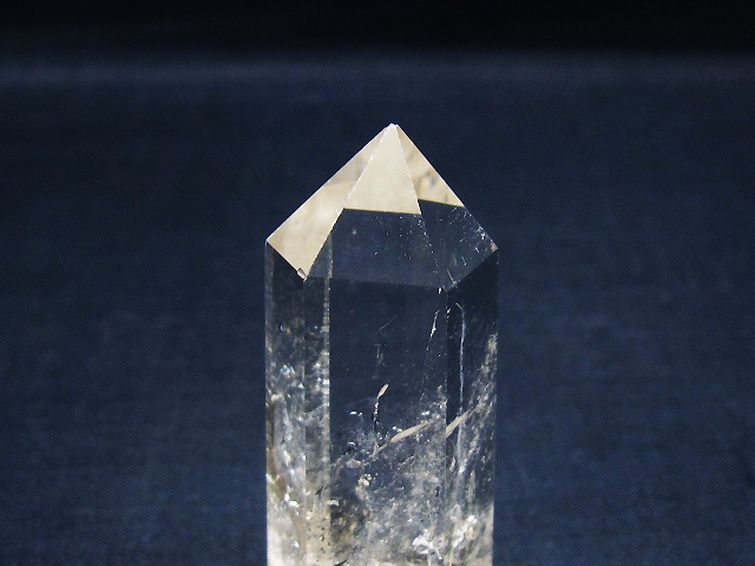 ヒマラヤ水晶 六角柱 [t60-28781] 2枚目