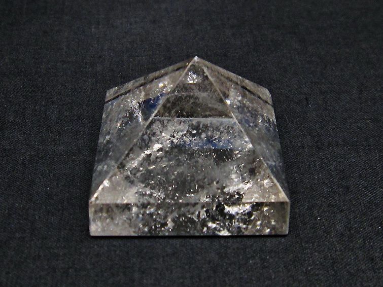 ヒマラヤ水晶ピラミッド[T600-2012] 1枚目