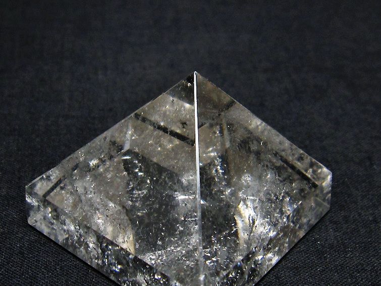 ヒマラヤ水晶ピラミッド[T600-2012] 3枚目