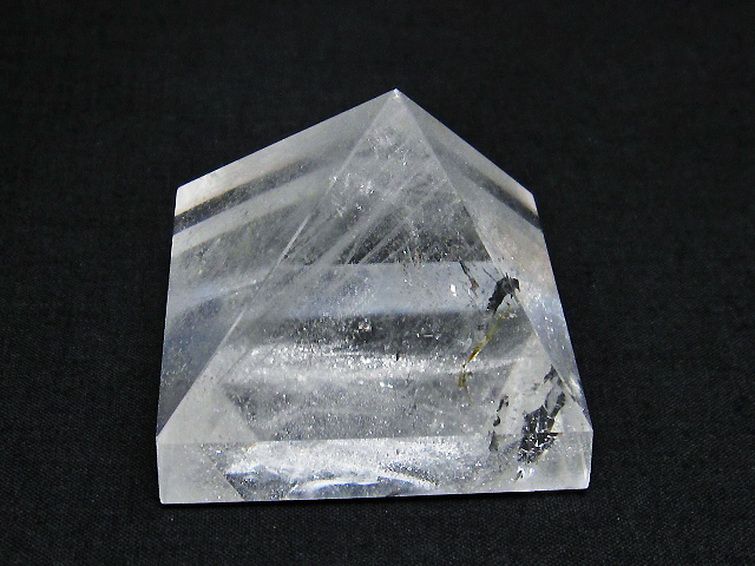 ヒマラヤ水晶ピラミッド[T600-2068] 1枚目