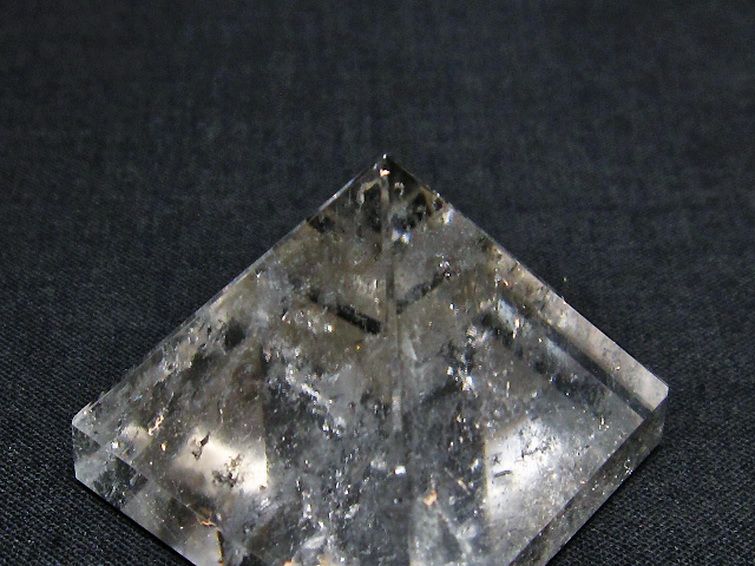 ヒマラヤ水晶ピラミッド[T600-2117] 3枚目