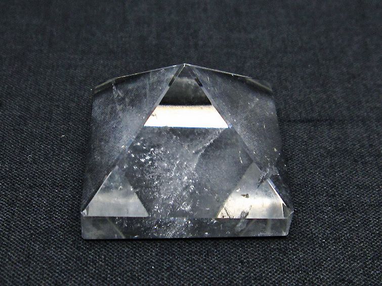 ヒマラヤ水晶ピラミッド[T600-2134] 1枚目