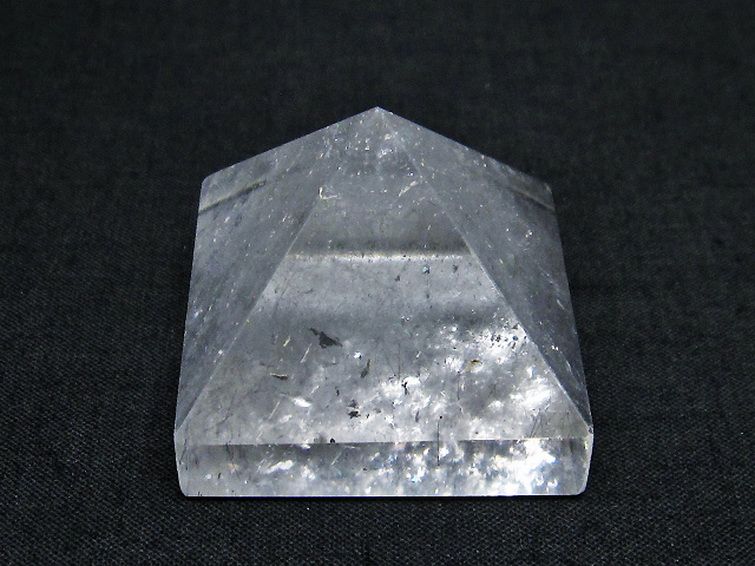 ヒマラヤ水晶ピラミッド[T600-2154] 1枚目