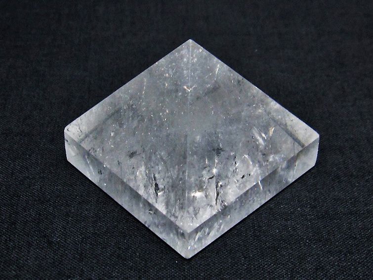ヒマラヤ水晶ピラミッド[T600-2154] 2枚目