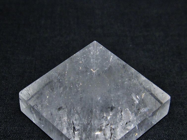 ヒマラヤ水晶ピラミッド[T600-2154] 3枚目