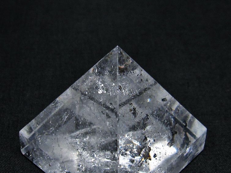 ヒマラヤ水晶ピラミッド[T600-2178] 3枚目