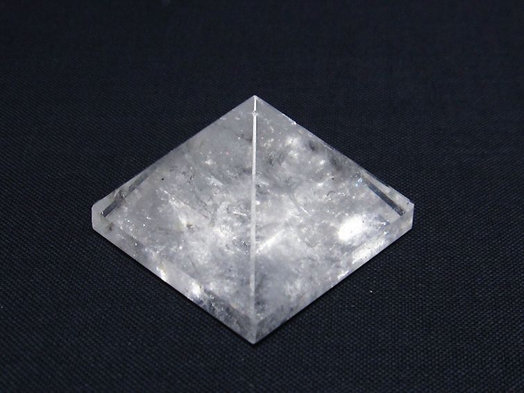 ヒマラヤ水晶ピラミッド[T600-2216] 2枚目