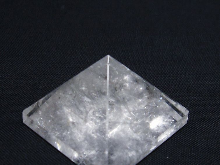 ヒマラヤ水晶ピラミッド[T600-2216] 3枚目
