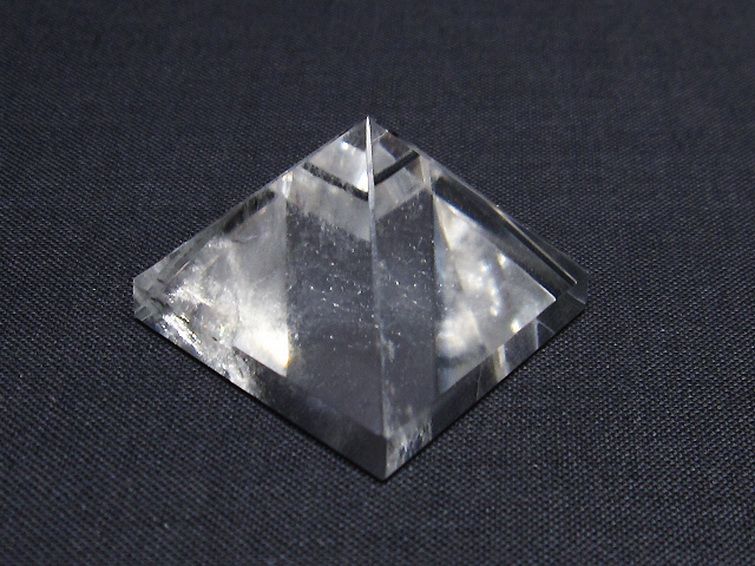 ヒマラヤ水晶ピラミッド [t600-2268] 2枚目