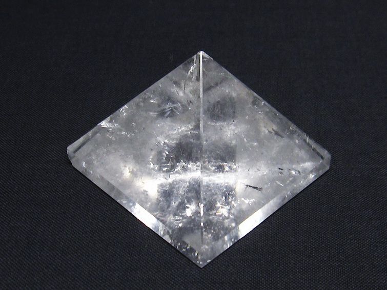 ヒマラヤ水晶ピラミッド[T600-2347] 2枚目
