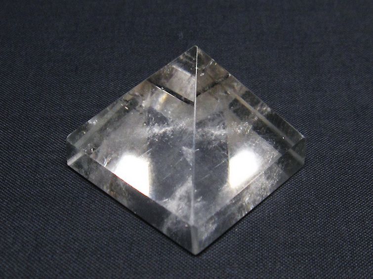 ヒマラヤ水晶ピラミッド[T600-2364] 2枚目