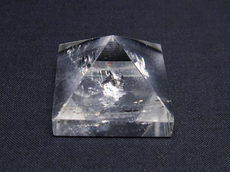 虹入り ヒマラヤ水晶ピラミッド [t600-2368] 1枚目