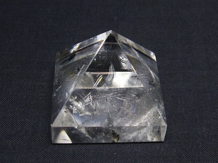 ヒマラヤ水晶ピラミッド[T600-2384] 1枚目