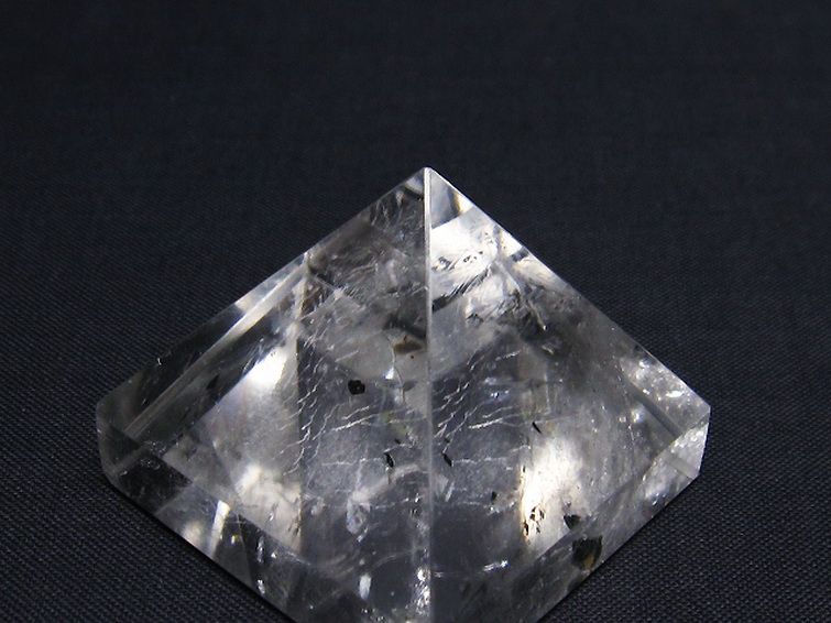 ヒマラヤ水晶ピラミッド[T600-2384] 3枚目