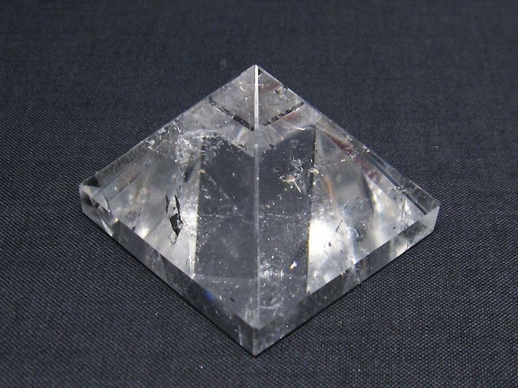 ヒマラヤ水晶ピラミッド[T600-2390] 2枚目