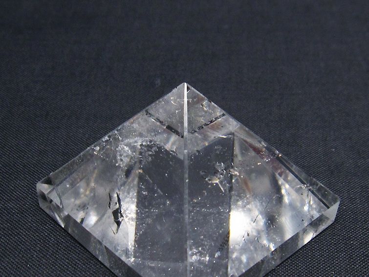 ヒマラヤ水晶ピラミッド[T600-2390] 3枚目