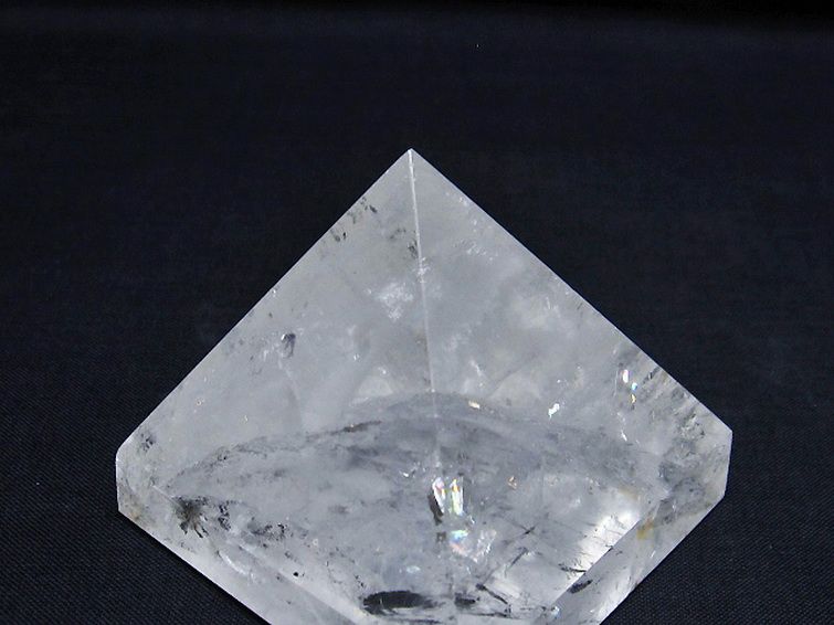 ヒマラヤ水晶ピラミッド[T600-2406] 3枚目